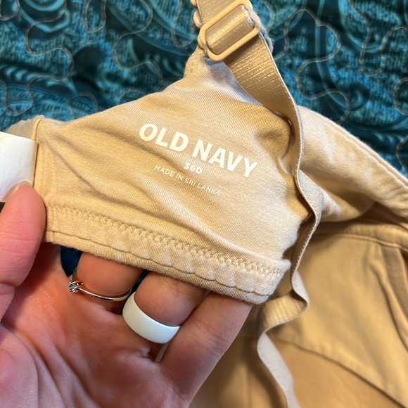 Old Navy Nursing Bra 36D - Picture 3 of 4
